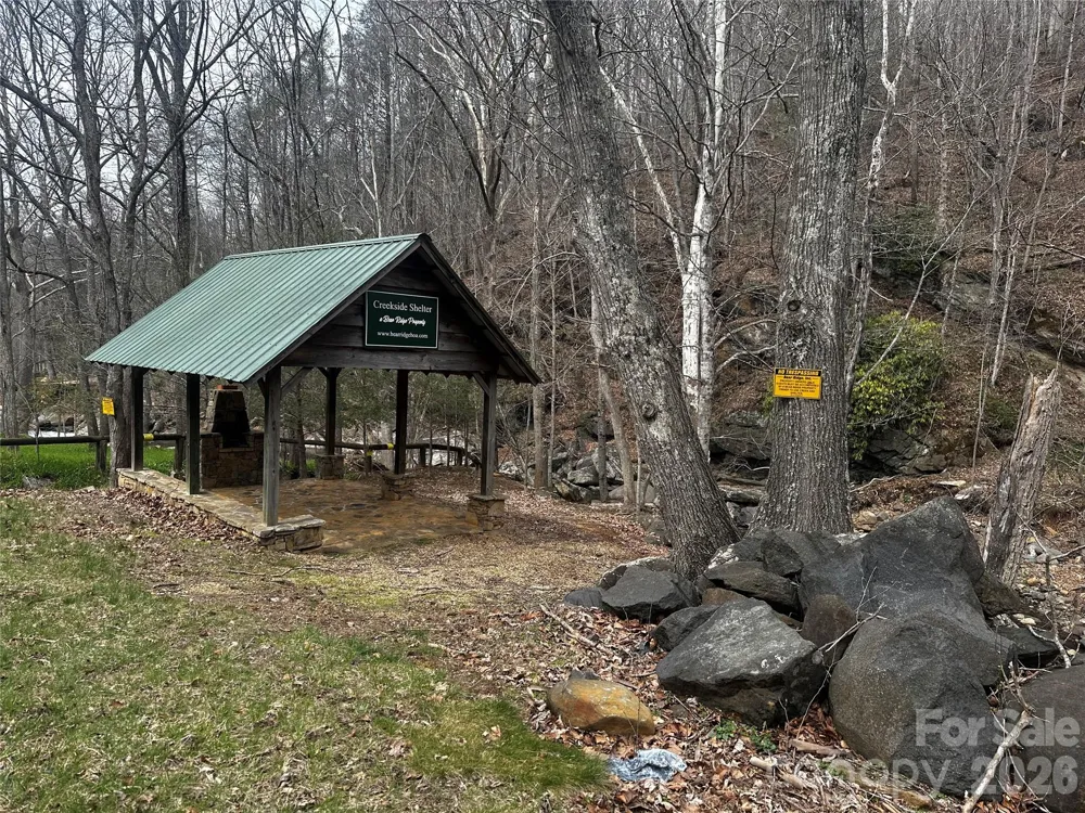 00 Bear Ridge Road Bakersville, NC 28705