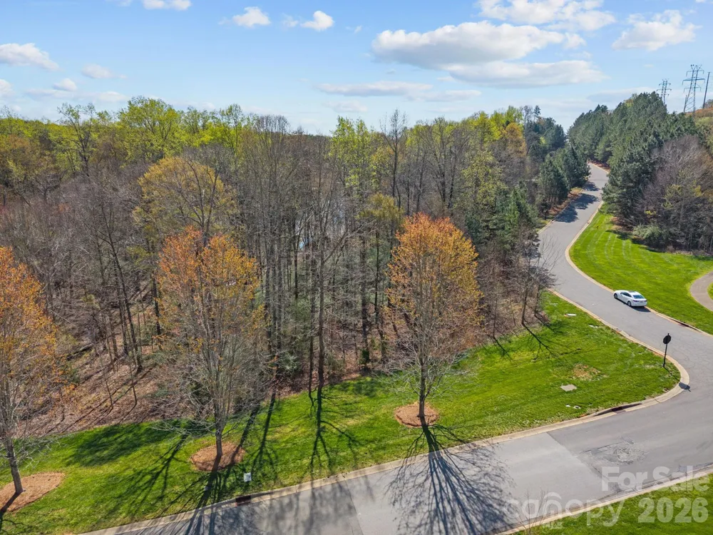 2001 Beauhaven Lane Belmont, NC 28012
