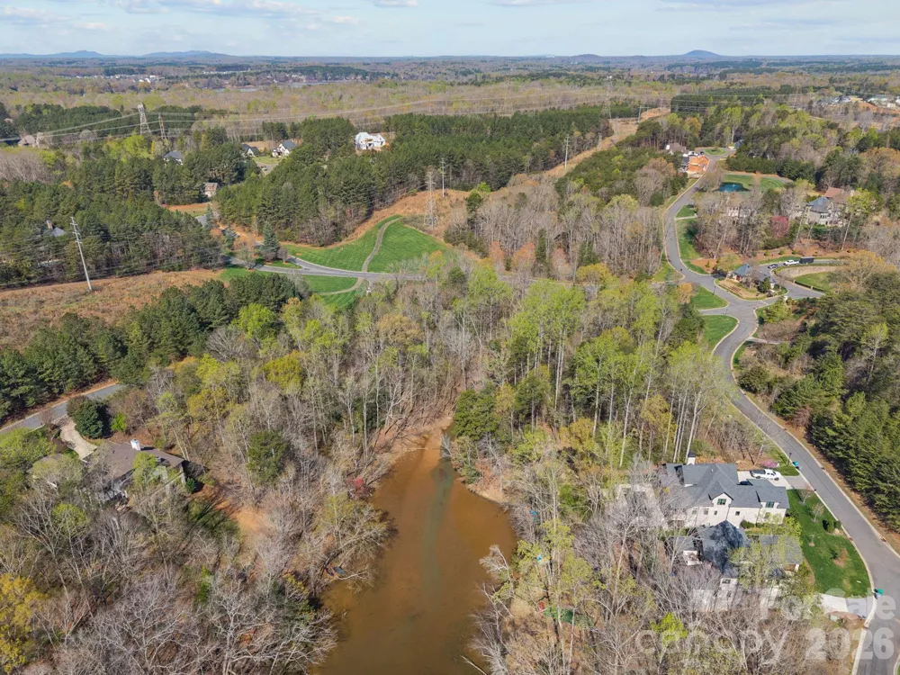 2001 Beauhaven Lane Belmont, NC 28012
