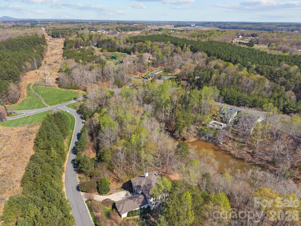 2001 Beauhaven Lane Belmont, NC 28012