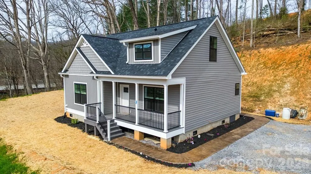 67 Patterson Drive Dillsboro, NC 28725