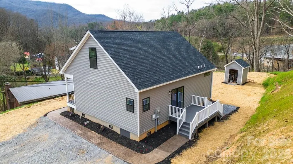 67 Patterson Drive Dillsboro, NC 28725