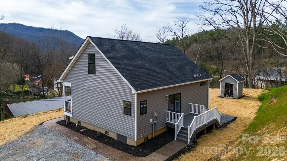67 Patterson Drive Dillsboro, NC 28725