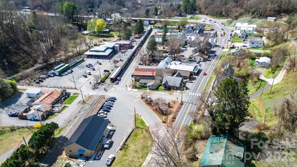 67 Patterson Drive Dillsboro, NC 28725