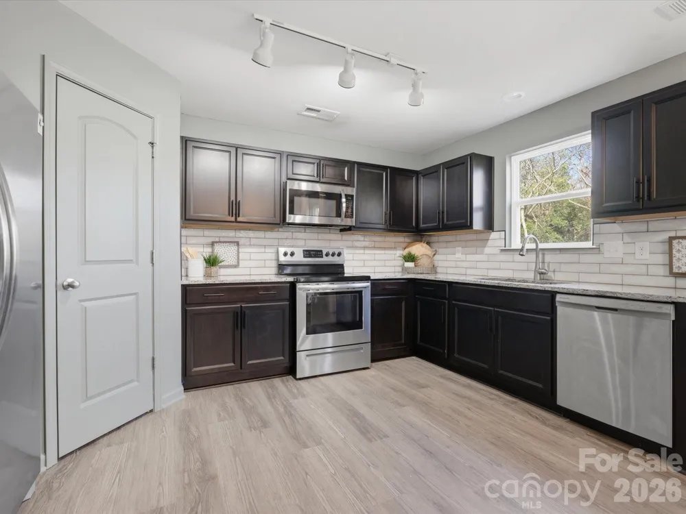 422 Perry Lane Marshville, NC 28103