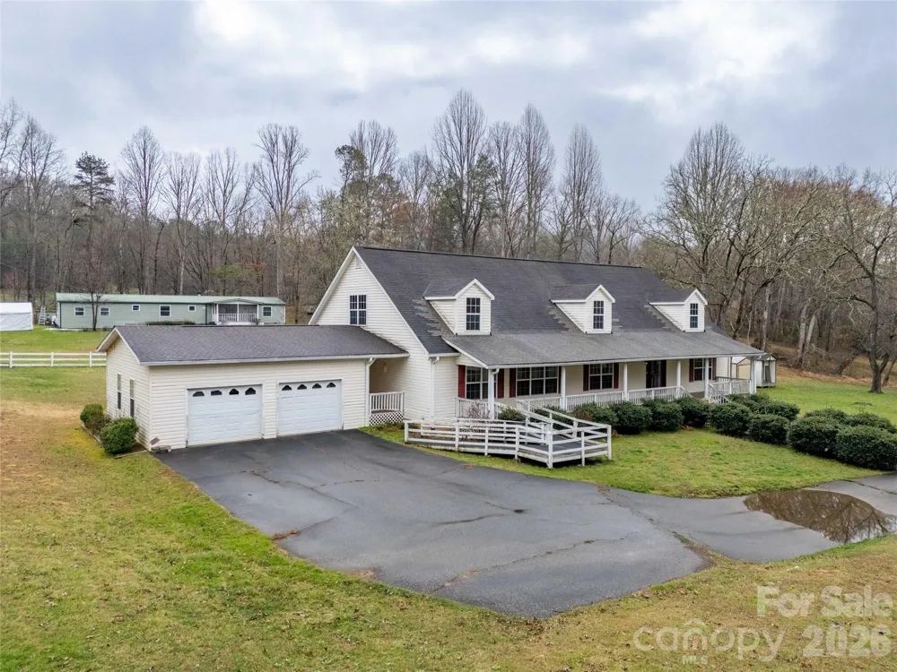 1564 Camp Creek Road Whittier, NC 28789