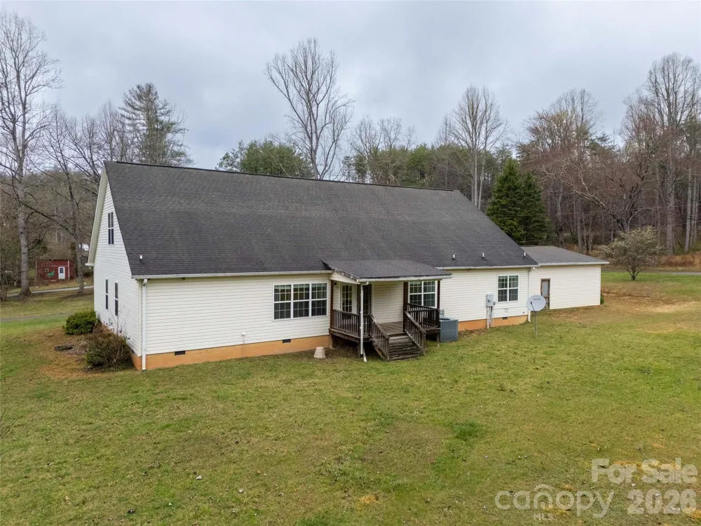 1564 Camp Creek Road Whittier, NC 28789