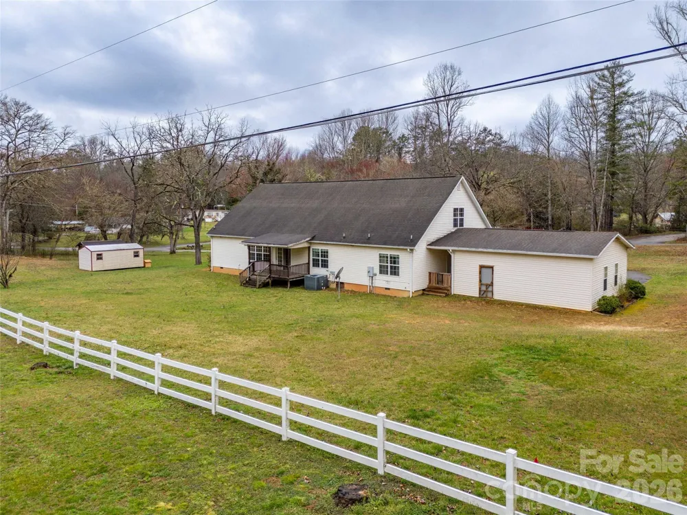 1564 Camp Creek Road Whittier, NC 28789