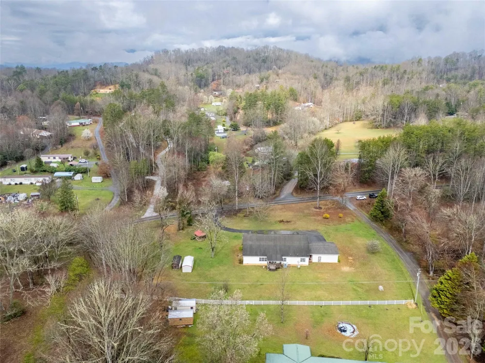 1564 Camp Creek Road Whittier, NC 28789