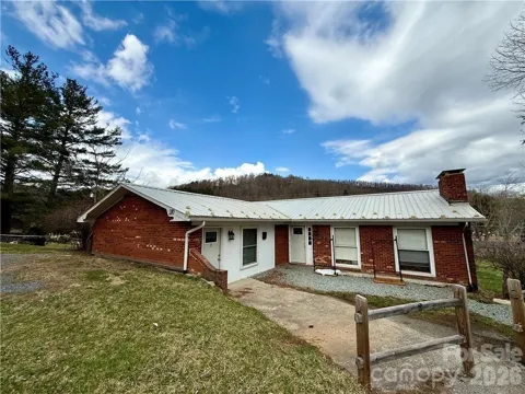 210 Howards Creek Road