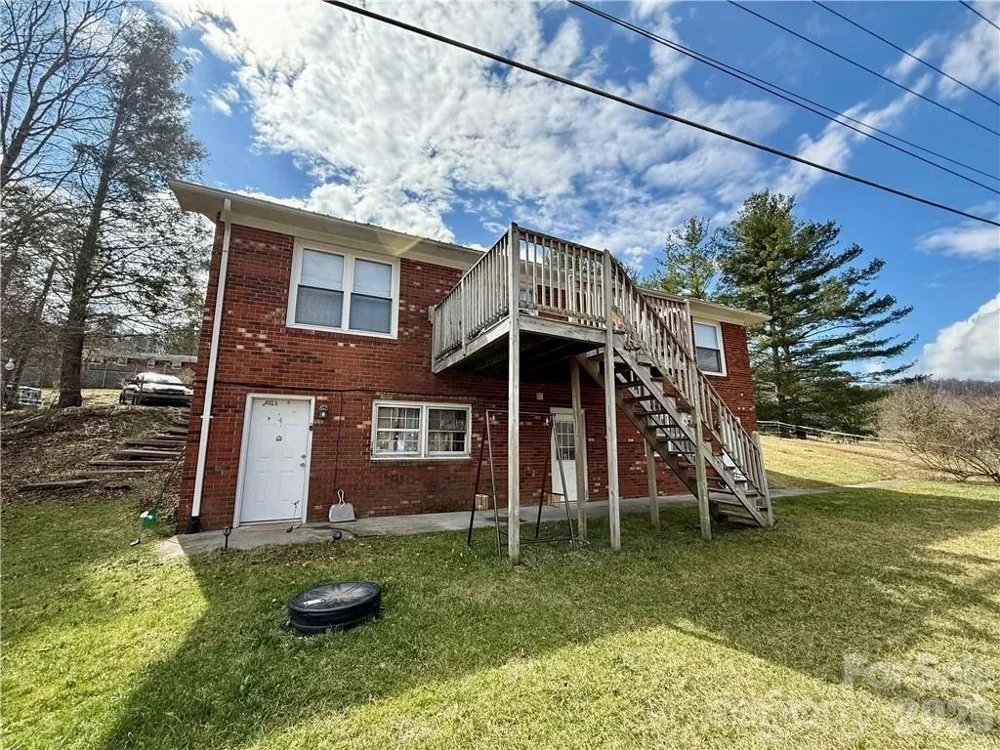 210 Howards Creek Road Boone, NC 28607