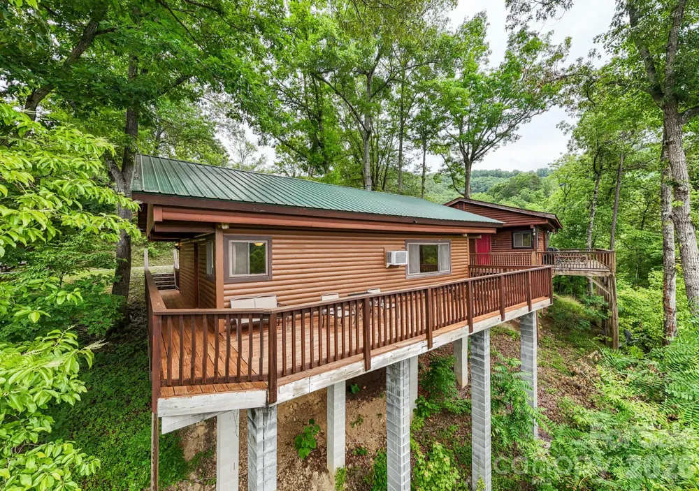 307 Blue Ridge Parkway Bryson City, NC 28713