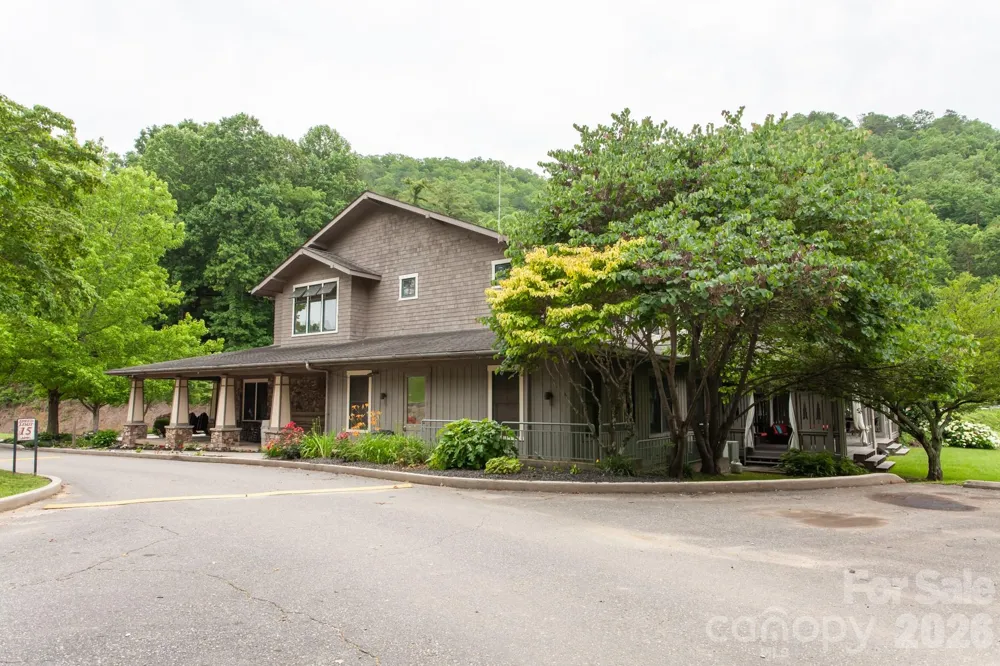 307 Blue Ridge Parkway Bryson City, NC 28713