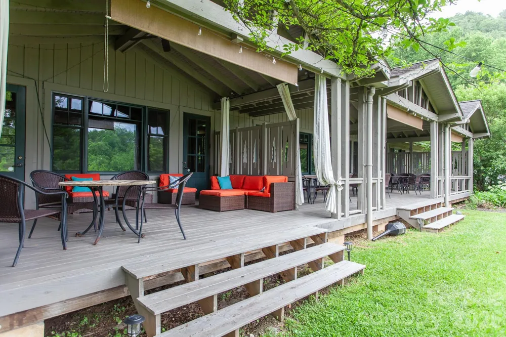 307 Blue Ridge Parkway Bryson City, NC 28713