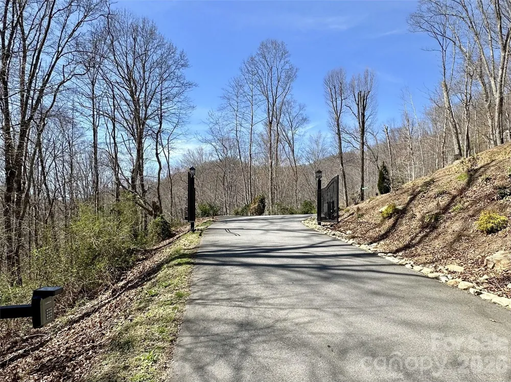 00 Queen Cove Road Waynesville, NC 28785