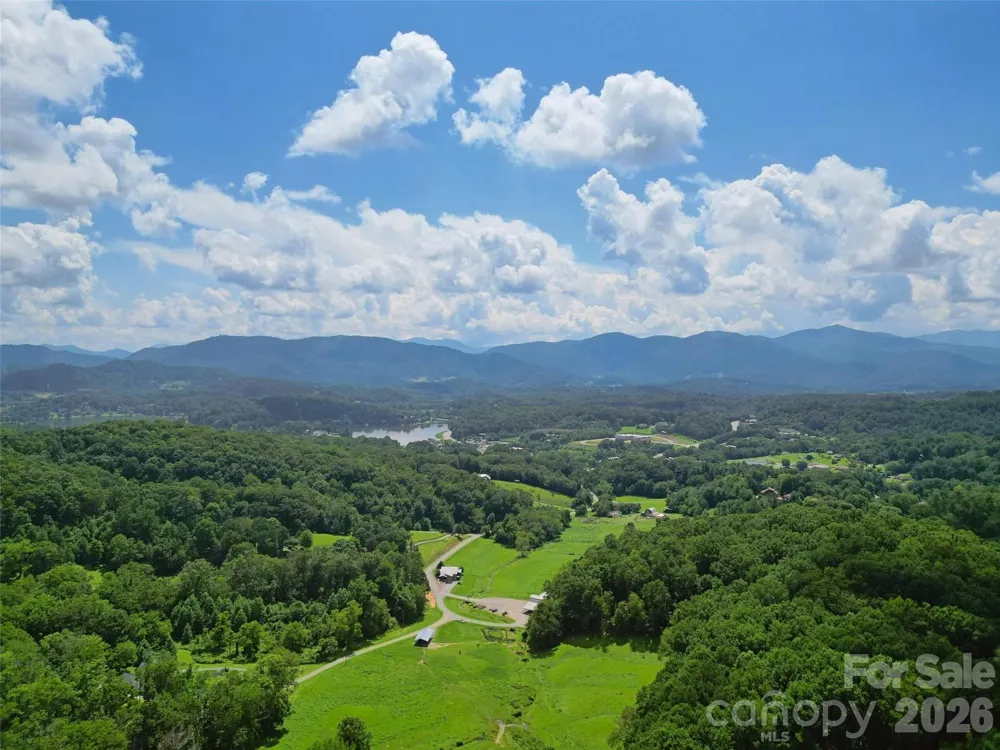 00 Queen Cove Road Waynesville, NC 28785