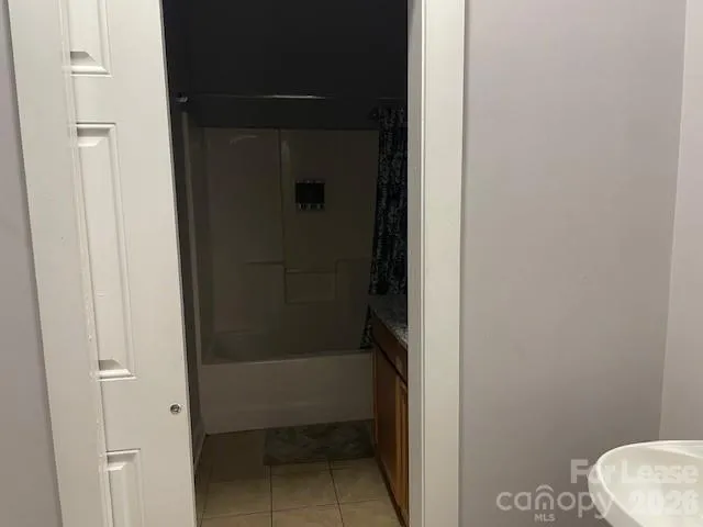 141 W main Avenue Gastonia, NC 28052