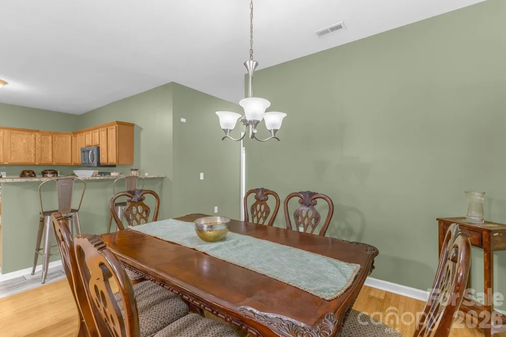 709 Villas Court Asheville, NC 28806