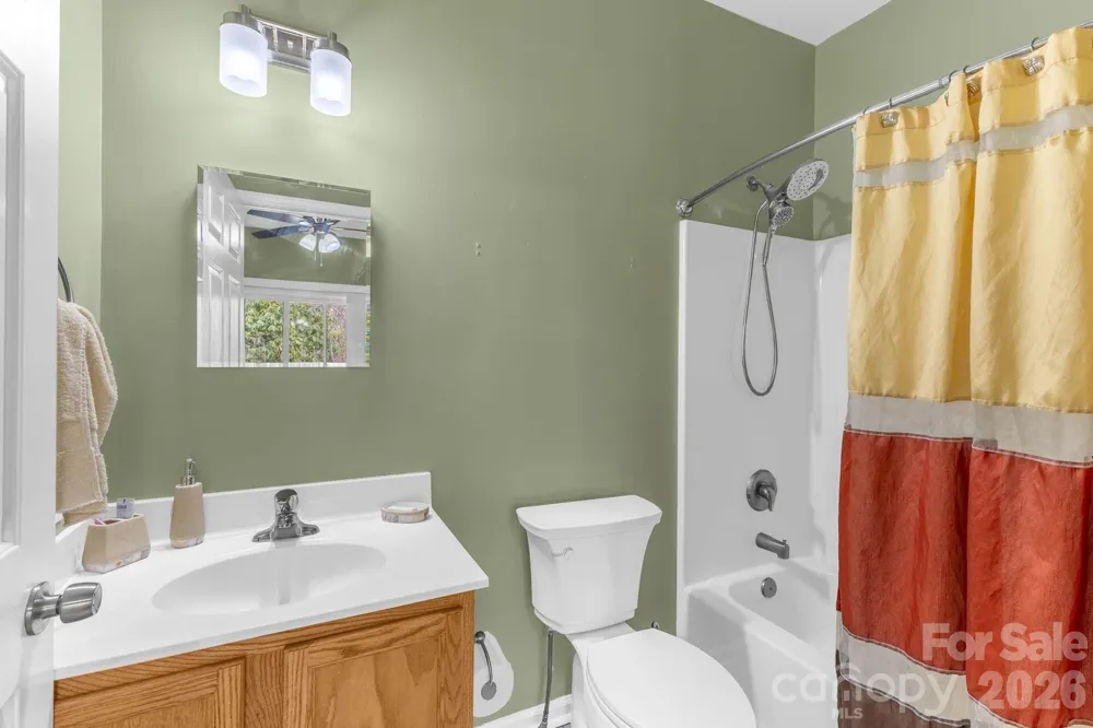 709 Villas Court Asheville, NC 28806