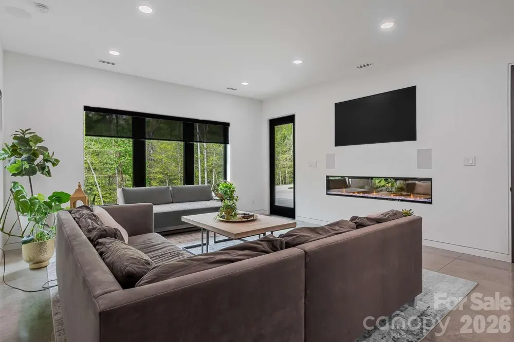 444 Starnes Circle Drive Taylorsville, NC 28681