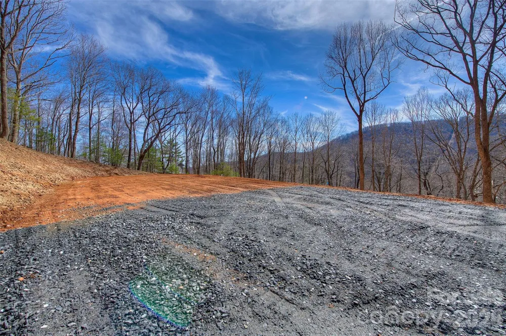 000 Poplar Trail Spruce Pine, NC 28777