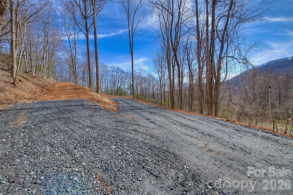 000 Poplar Trail Spruce Pine, NC 28777
