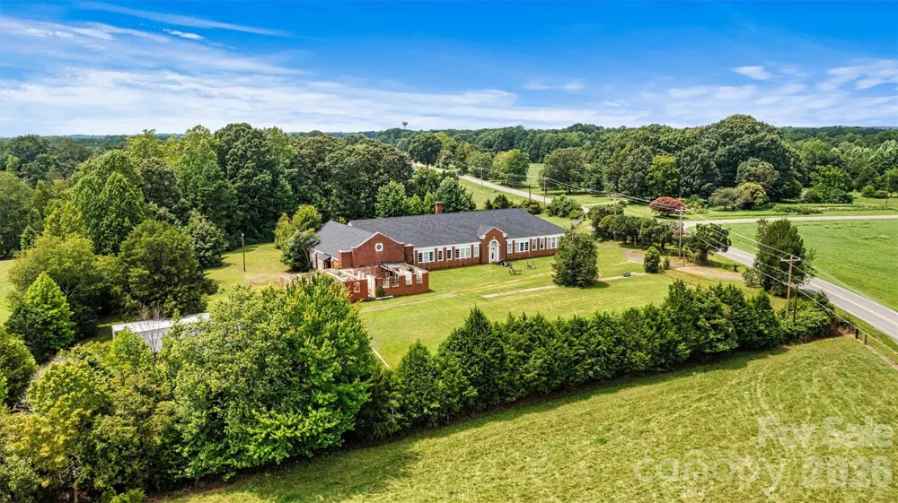 1318 Ostwalt Amity Road Cleveland, NC 27013