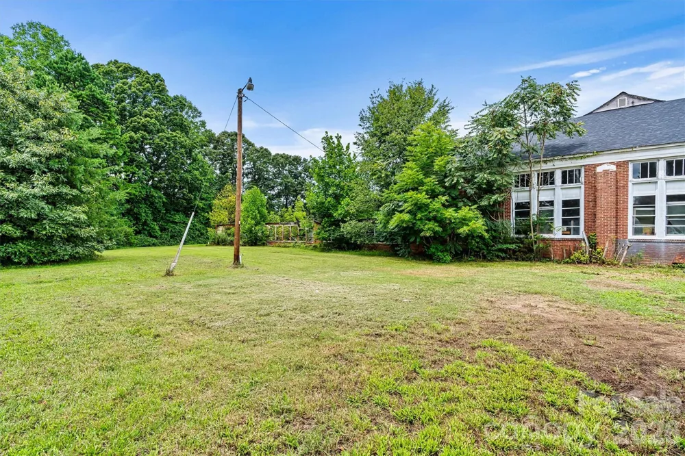 1318 Ostwalt Amity Road Cleveland, NC 27013