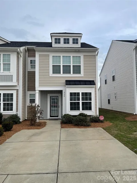 358 Halton Crossing Drive SW