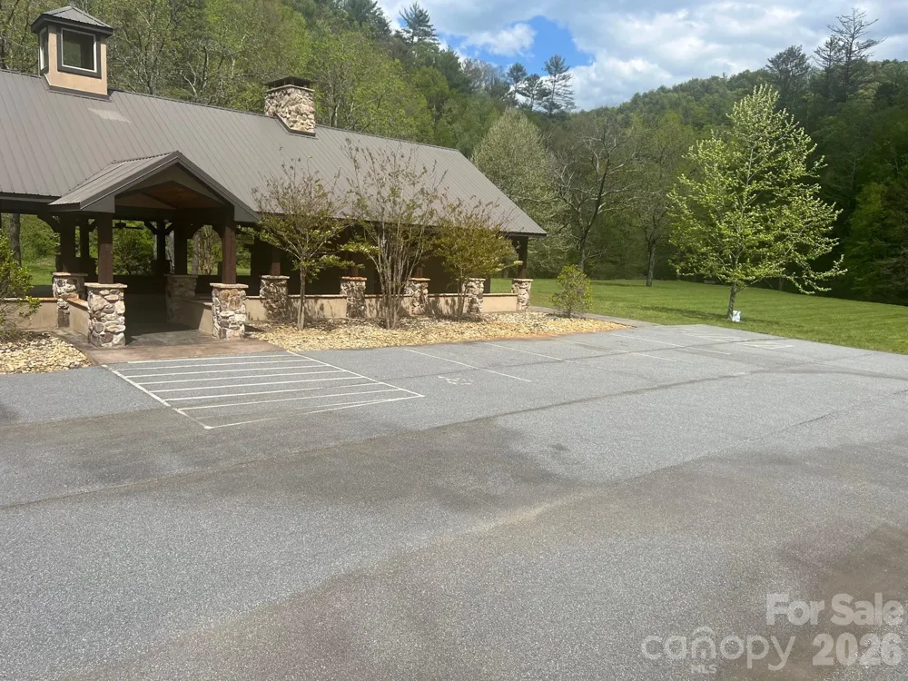 531 Roca Vista Drive Lenoir, NC 28645
