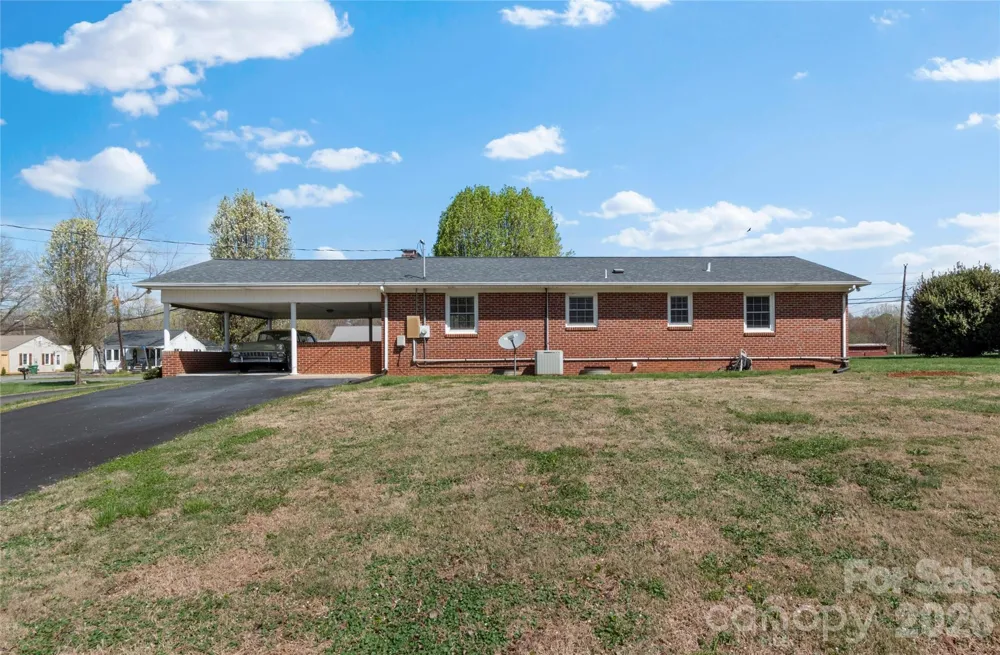 612 E Main Street Boonville, NC 27011