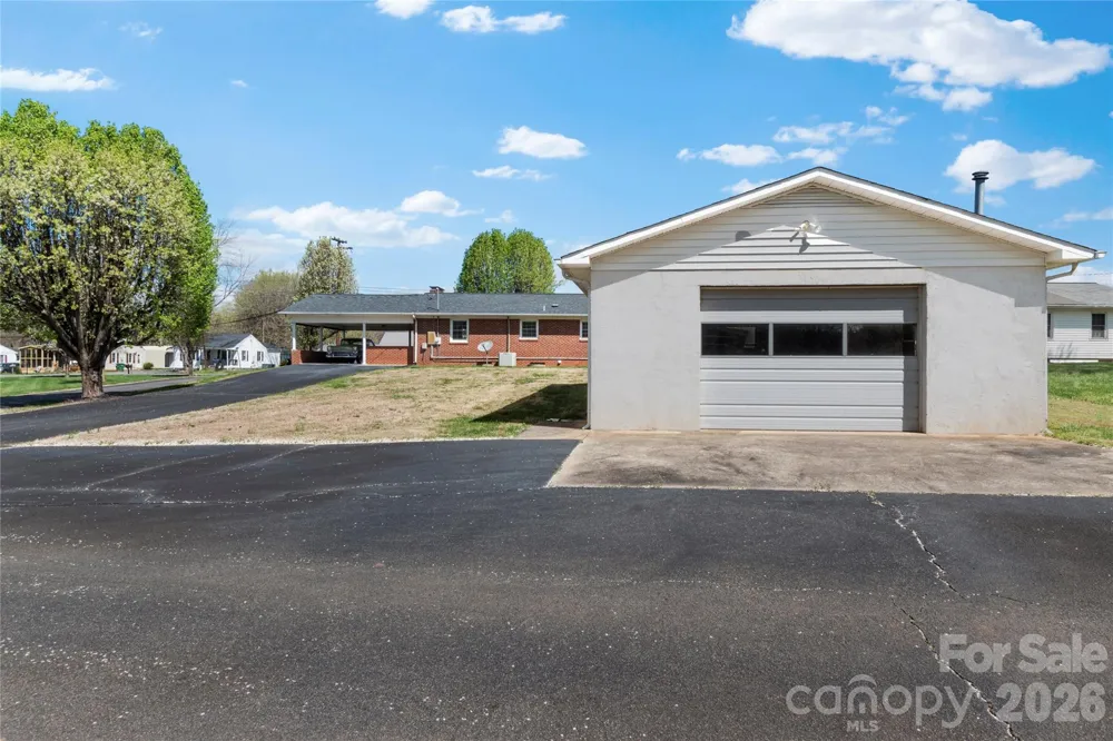 612 E Main Street Boonville, NC 27011