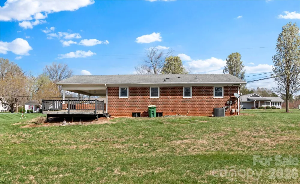 610 Nc 67 Highway Boonville, NC 27011