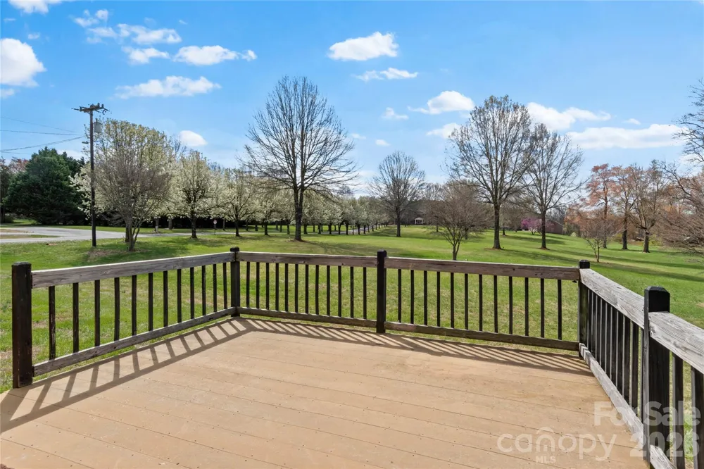 610 Nc 67 Highway Boonville, NC 27011