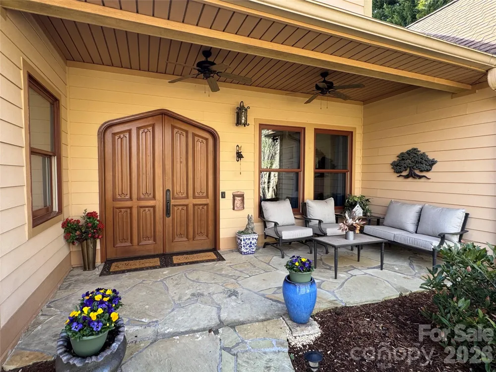 628 Vista Falls Road Mills River, NC 28759