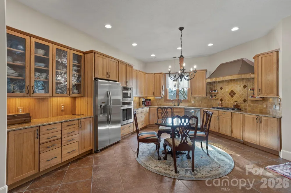 628 Vista Falls Road Mills River, NC 28759