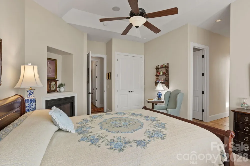 628 Vista Falls Road Mills River, NC 28759