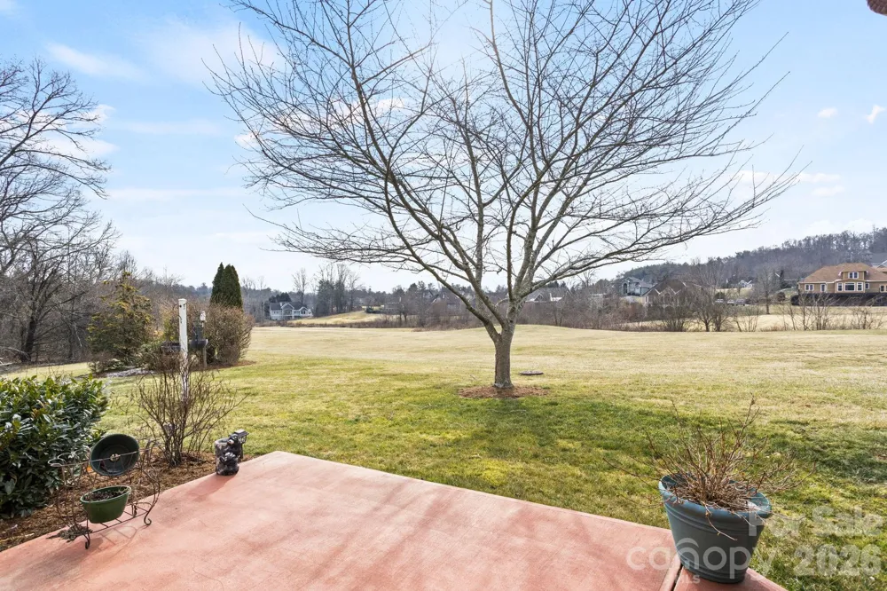 628 Vista Falls Road Mills River, NC 28759