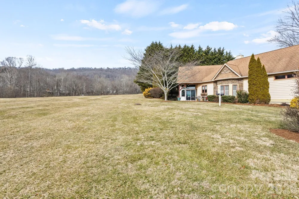 628 Vista Falls Road Mills River, NC 28759