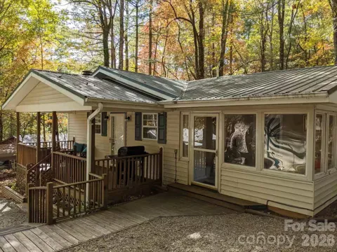 73 Pine Road