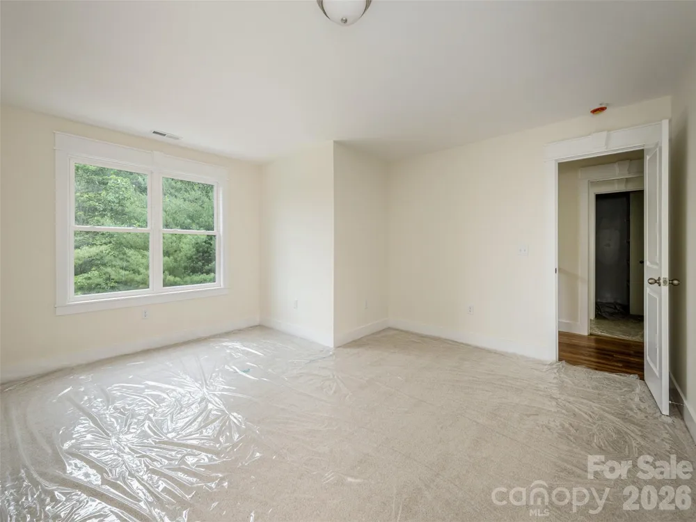 366 Mistletoe Trail Hendersonville, NC 28791