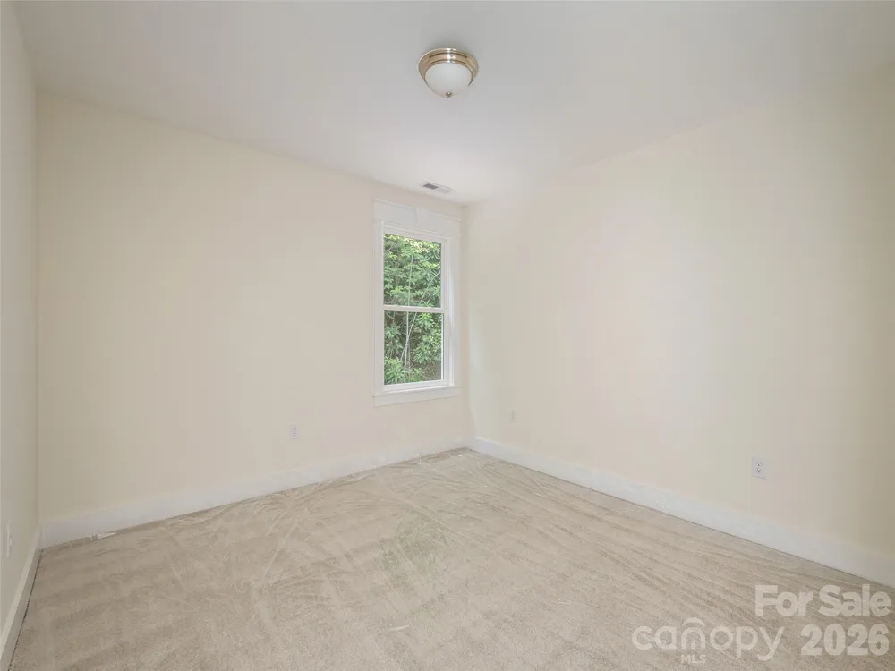366 Mistletoe Trail Hendersonville, NC 28791