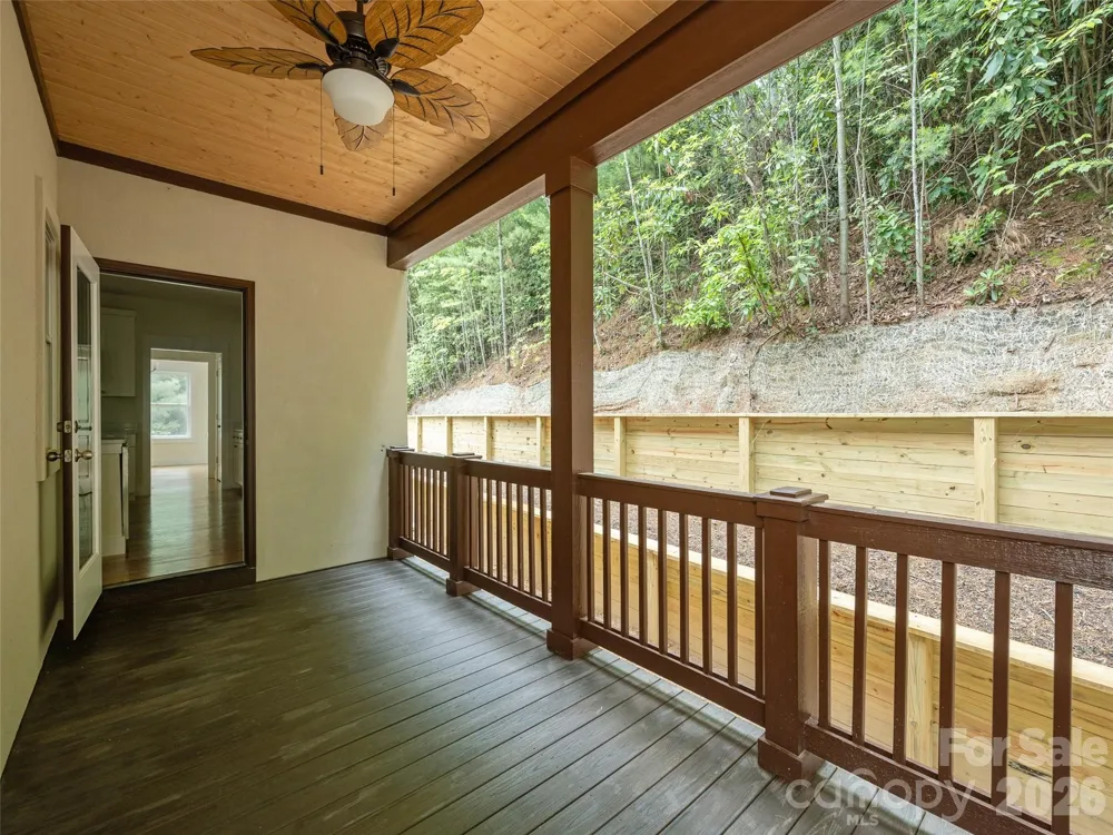 366 Mistletoe Trail Hendersonville, NC 28791