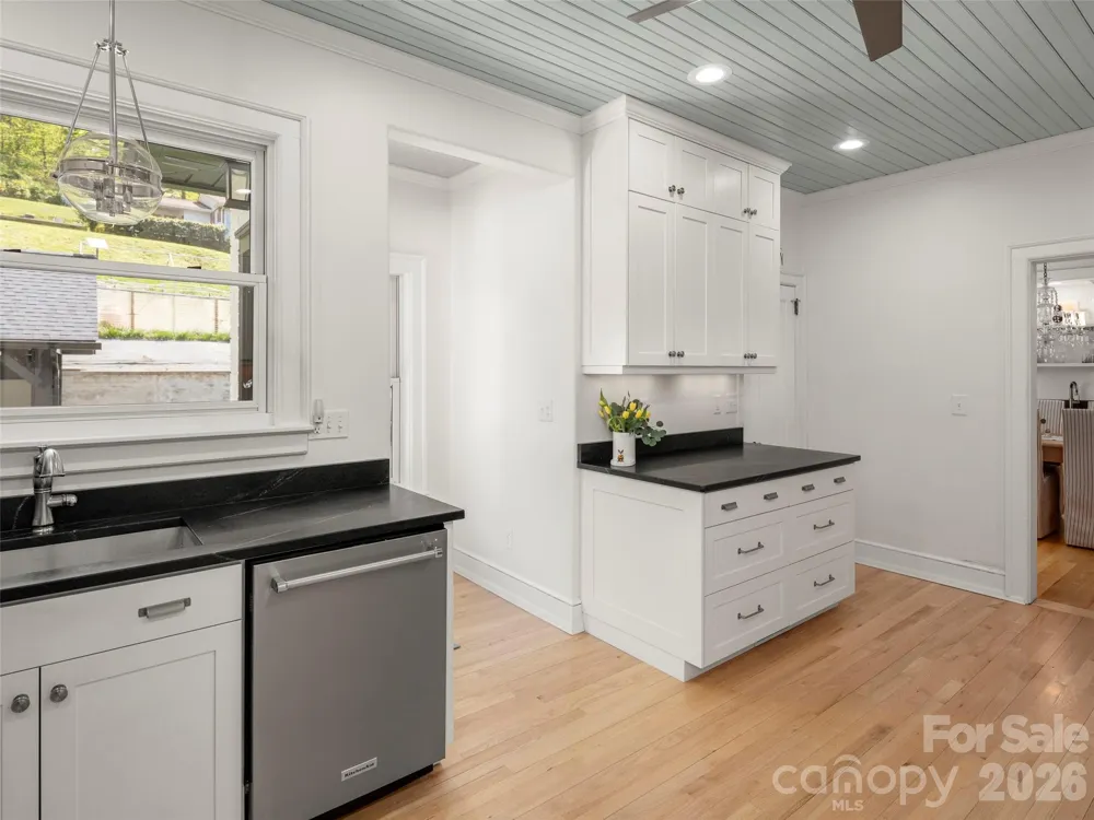 117 Jackson Street Sylva, NC 28779