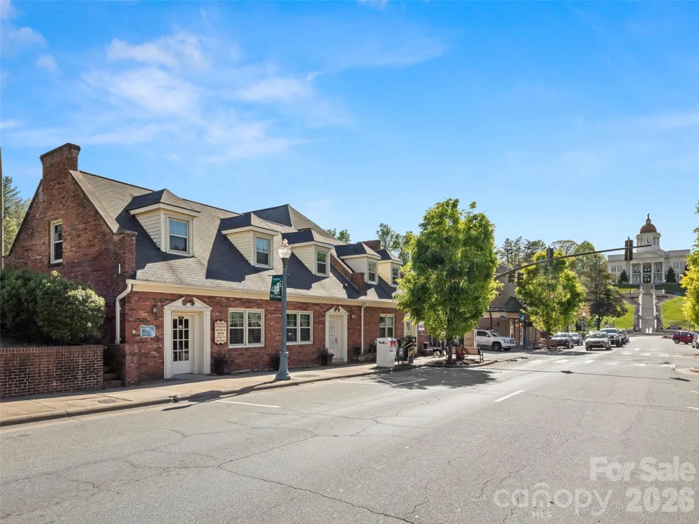 117 Jackson Street Sylva, NC 28779