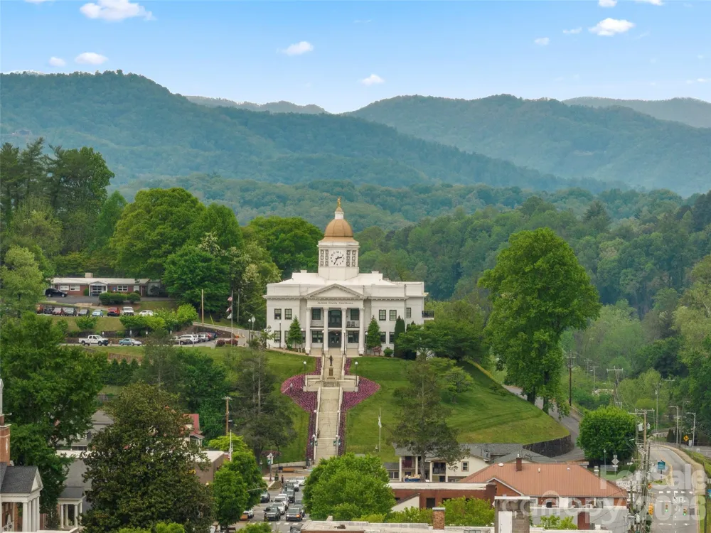 117 Jackson Street Sylva, NC 28779