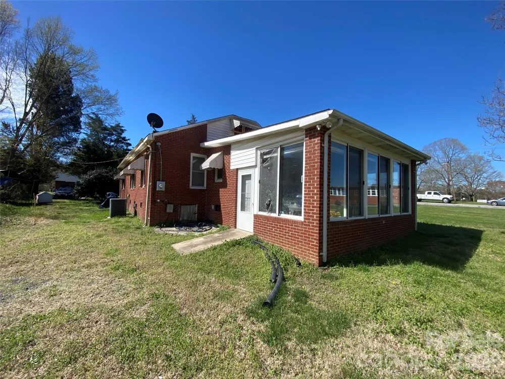 705 E Main Street Cleveland, NC 27013