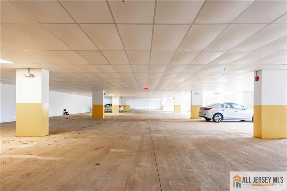 1025 Raritan Road #409 Clark, NJ 07066