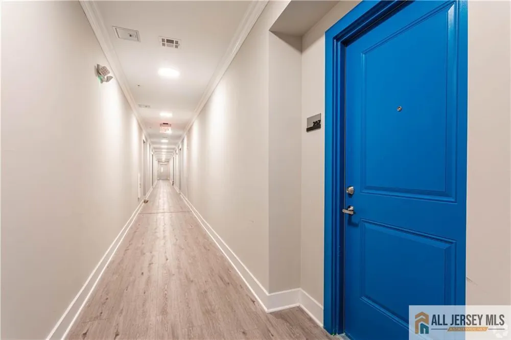 1025 Raritan Road #409 Clark, NJ 07066