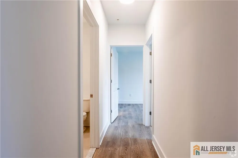 1025 Raritan Road #409 Clark, NJ 07066